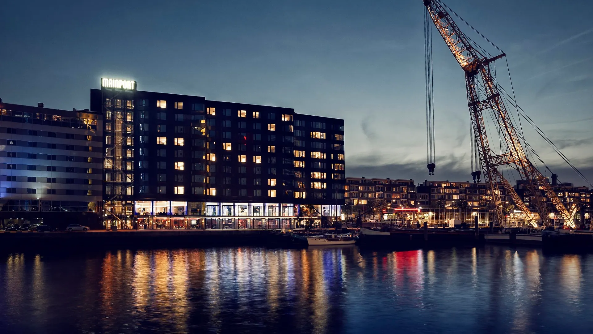 Mainport Design Hotel Rotterdam 4*,  Nederland